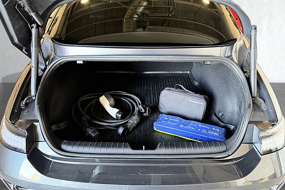Bagasjeromsløsning: Hyundai Ioniq 6 byr på praktisk bagasjeplass