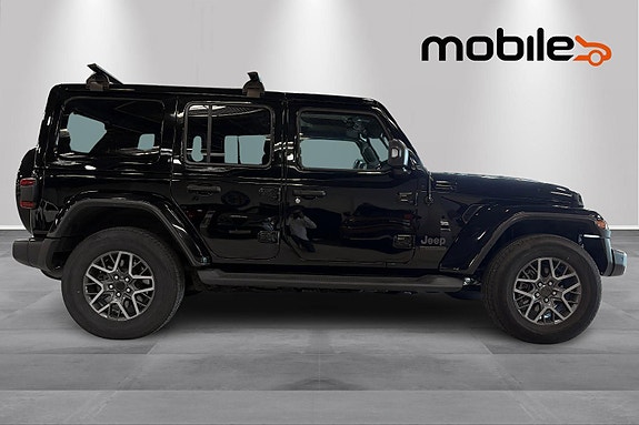 Jeep Wrangler 2 of 25