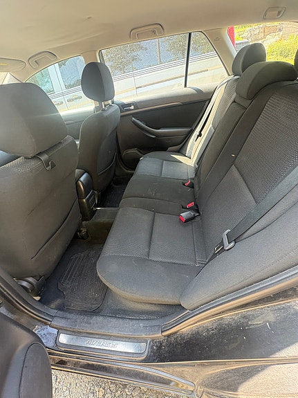 Toyota Avensis 4 of 5