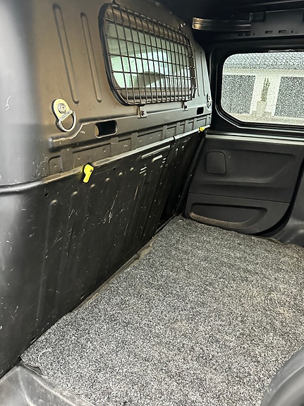 Citroen Berlingo 21 of 30