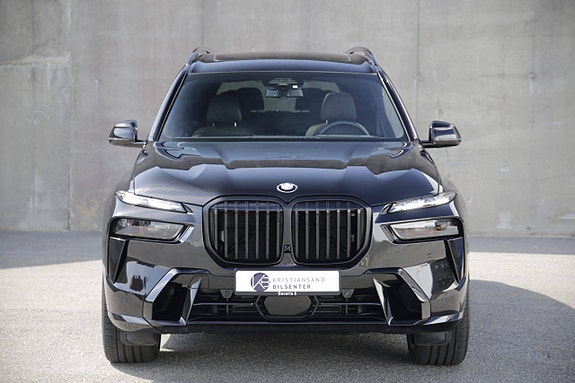 BMW X7 8 of 30