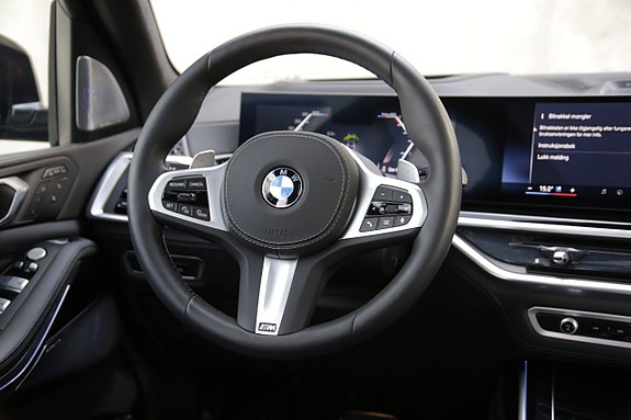 BMW X7 13 of 30