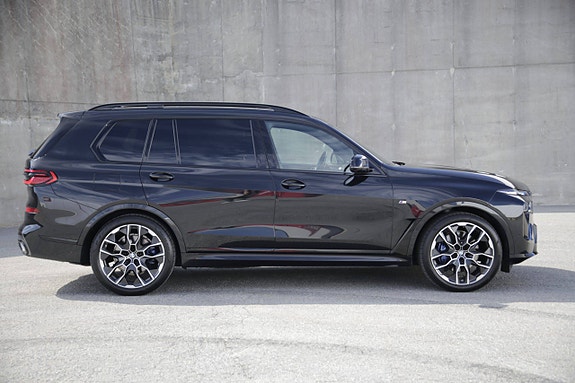 BMW X7 6 of 30