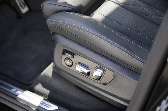 BMW X7 15 of 30