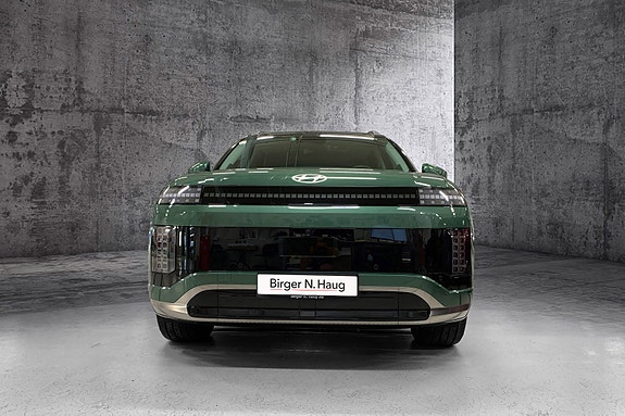 Hyundai Ioniq 9 2 of 17