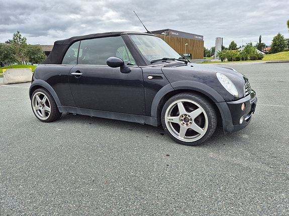MINI Cooper 5 of 5