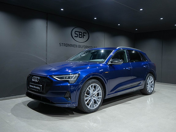 Audi e-tron 3 of 5