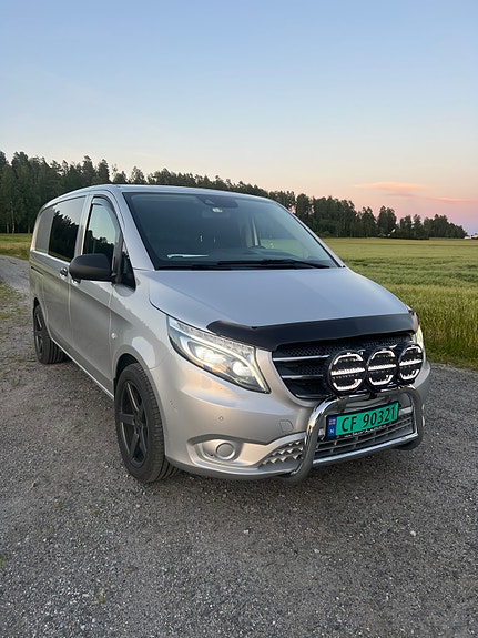Mercedes-Benz Vito 119 2 of 5