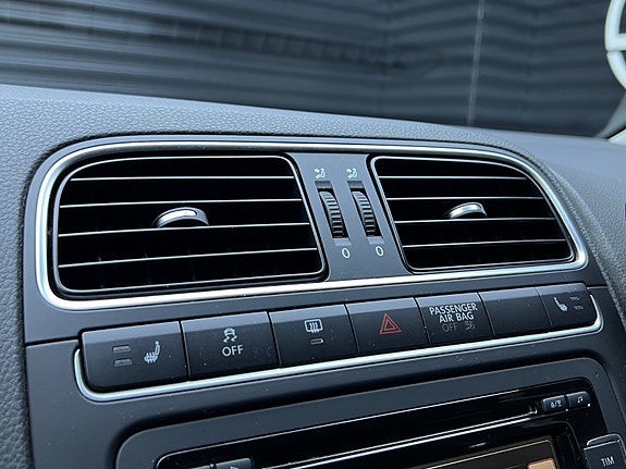Volkswagen Polo Cross 15 of 30