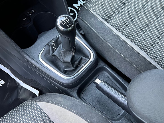 Volkswagen Polo Cross 19 of 30