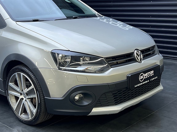 Volkswagen Polo Cross 3 of 5