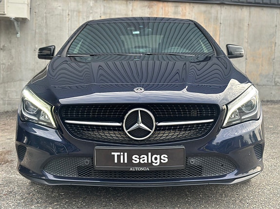 Mercedes-Benz CLA180 2 of 5
