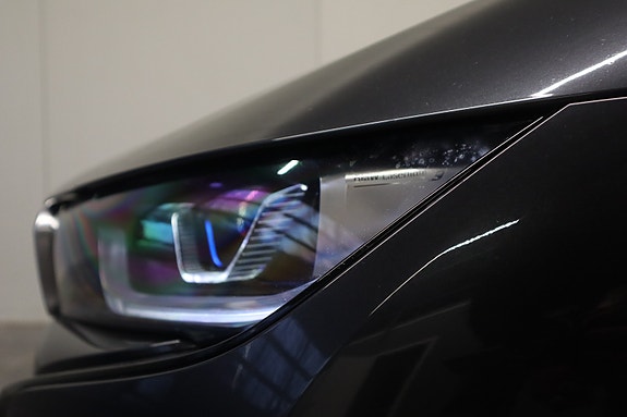 BMW i8 13 of 30