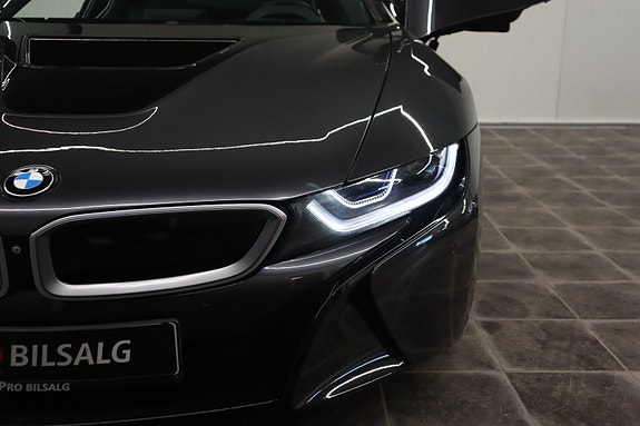 BMW i8 6 of 30