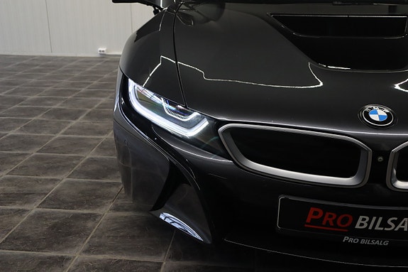 BMW i8 5 of 5