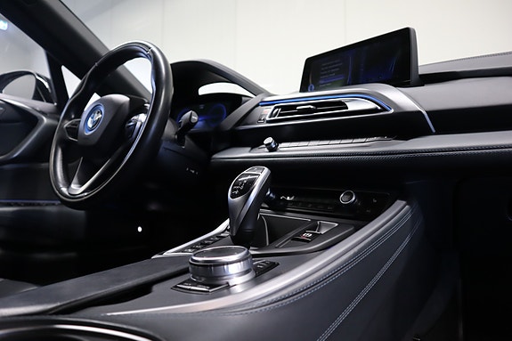 BMW i8 28 of 30