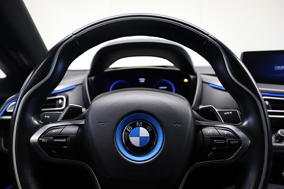 BMW i8 15 of 30