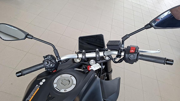 Yamaha MT-07 Y-AMT 4 of 5