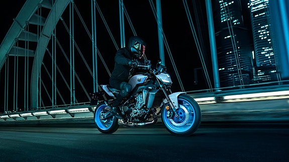 Yamaha MT-09 5 of 5