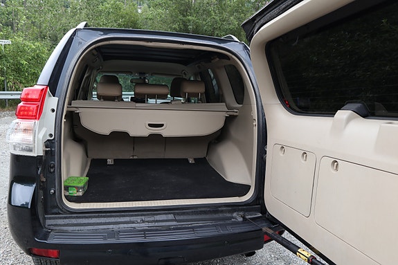 Toyota Land Cruiser 24 of 30