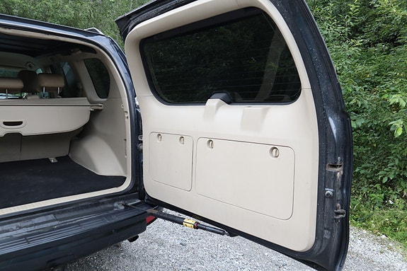 Toyota Land Cruiser 26 of 30