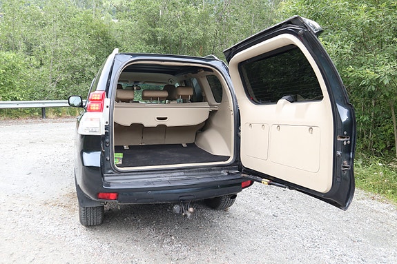 Toyota Land Cruiser 28 of 30