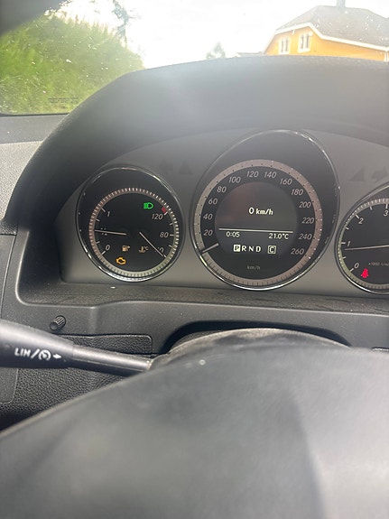 Mercedes-Benz C200 d 9 of 11