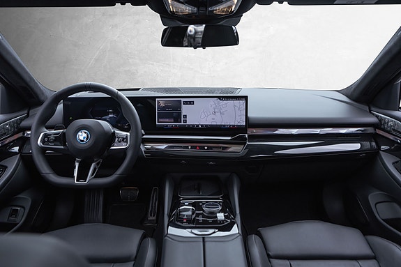 BMW i5 26 of 30