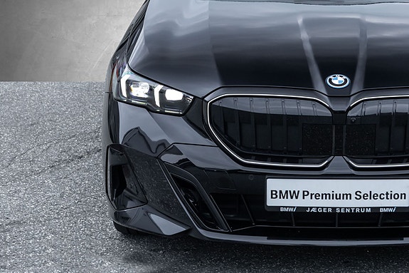 BMW i5 5 of 30