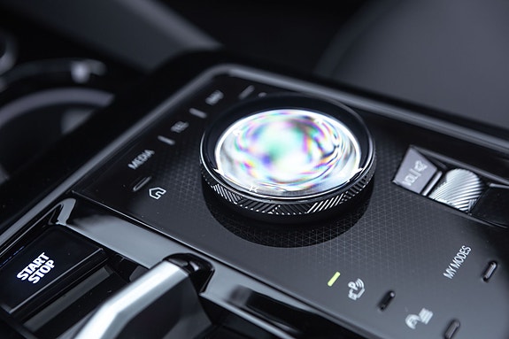 BMW i5 17 of 30