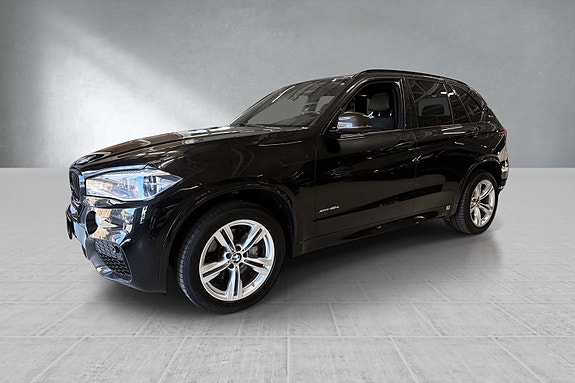 BMW X5 3 of 5