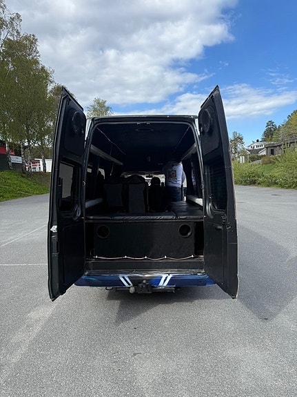 Ford Transit 8 of 8