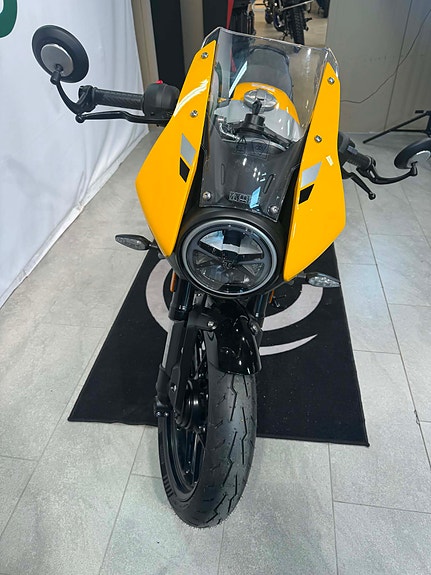 Triumph Thruxton 400 , 2027 nyhet ankommet, bestill den på agm.no 5 of 5