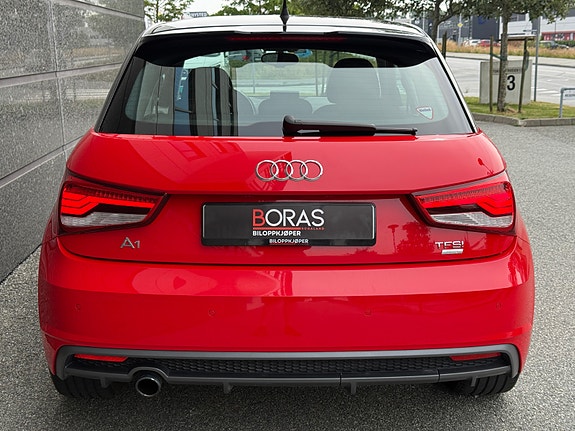 Audi A1 4 of 5