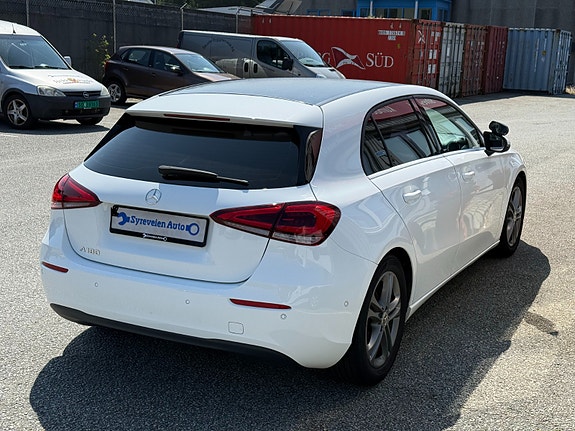 Mercedes-Benz A180 5 of 17