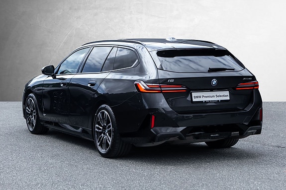 BMW i5 6 of 30