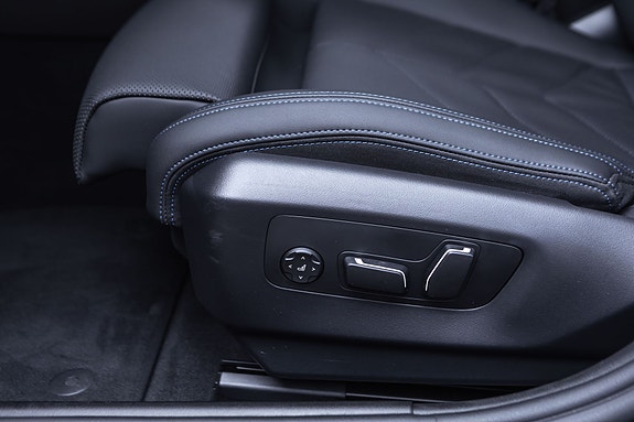 BMW i5 28 of 30