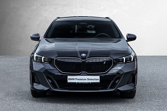 BMW i5 4 of 30