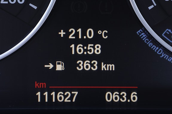 BMW 320d 12 of 30