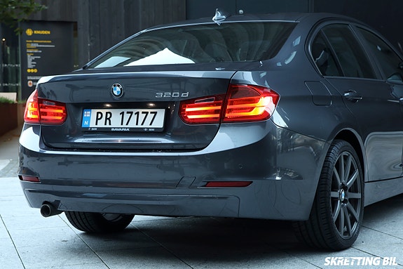 BMW 320d 30 of 30