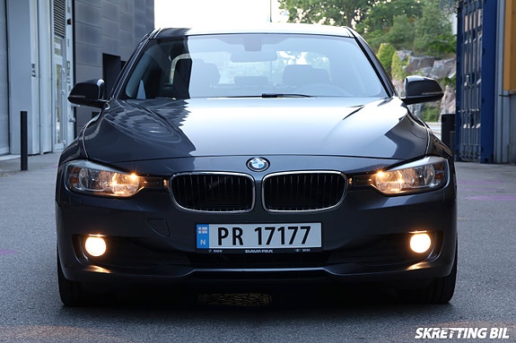 BMW 320d 21 of 30