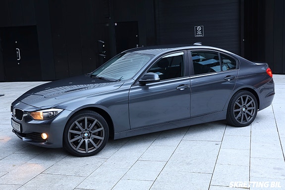 BMW 320d 19 of 30