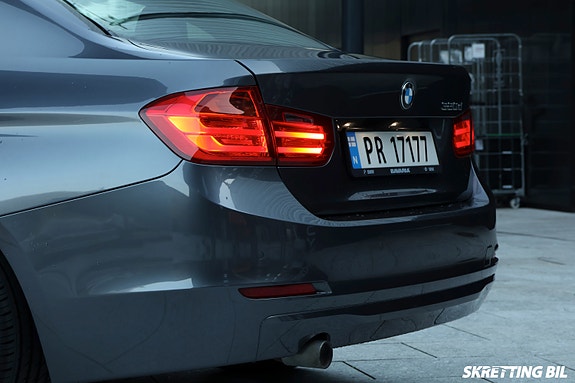 BMW 320d 22 of 30