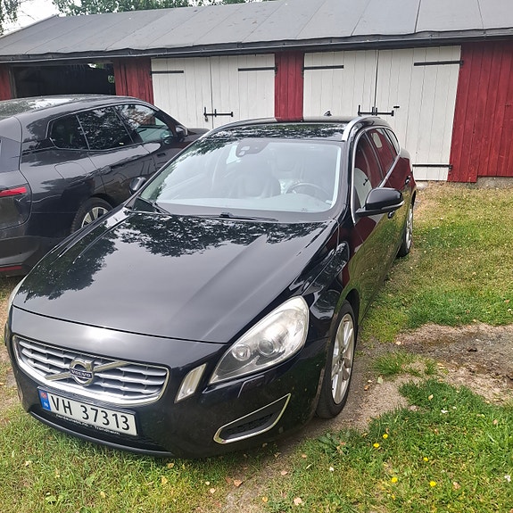 Volvo V60 3 of 5