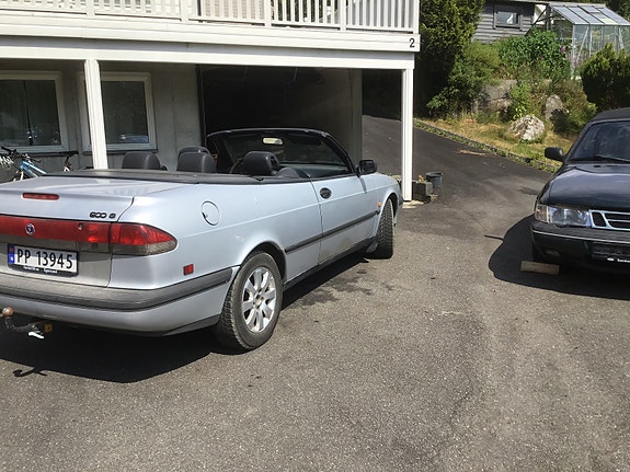 Saab 900 2 of 5