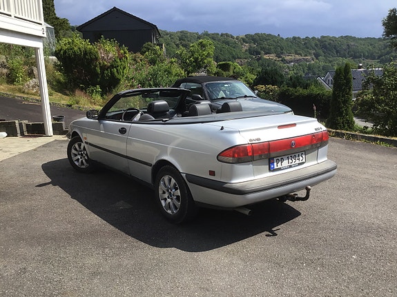 Saab 900 4 of 5