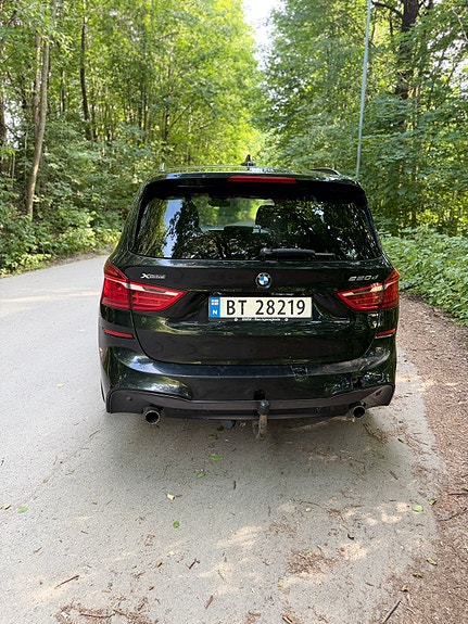 BMW 220d 6 of 30