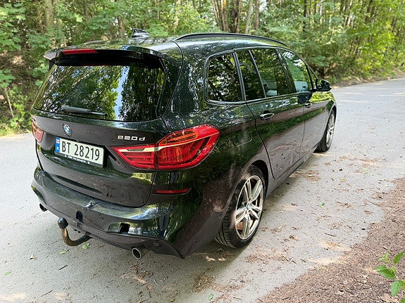 BMW 220d 8 of 30