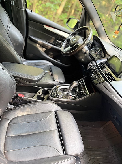 BMW 220d 18 of 30