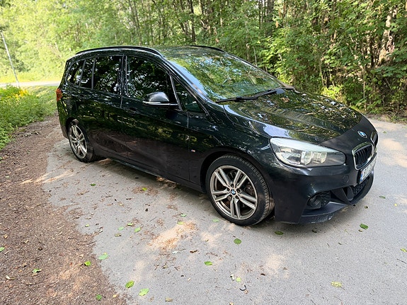 BMW 220d 3 of 30
